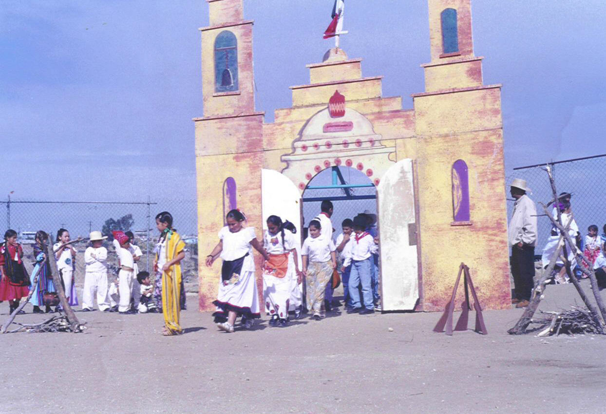 Colegio La Esperanza Kermesse Presentation